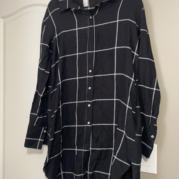 Women’s dress - Picture 3 of 3